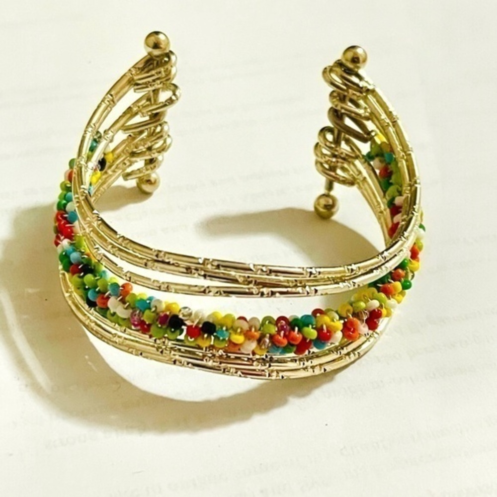 🌈 Colorful Beaded Bracelet – Vibrant Style Statement! ✨